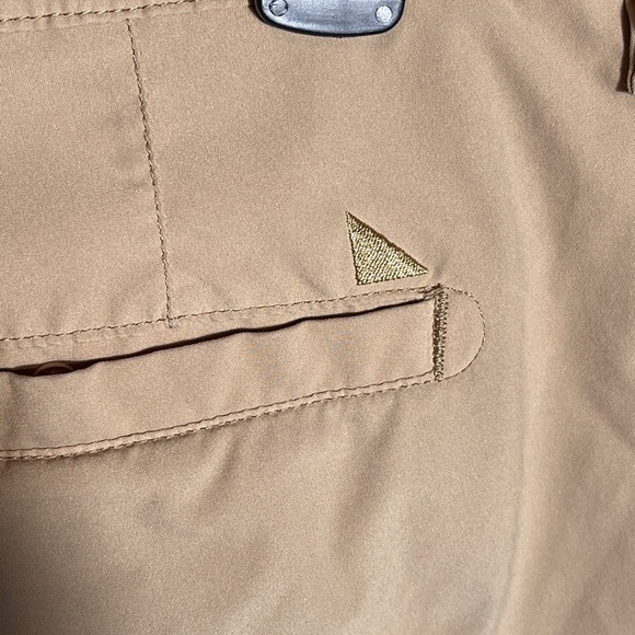 UNTUCKit Men's Beige Flat Front Khaki Shorts 40 - Picture 9 of 13